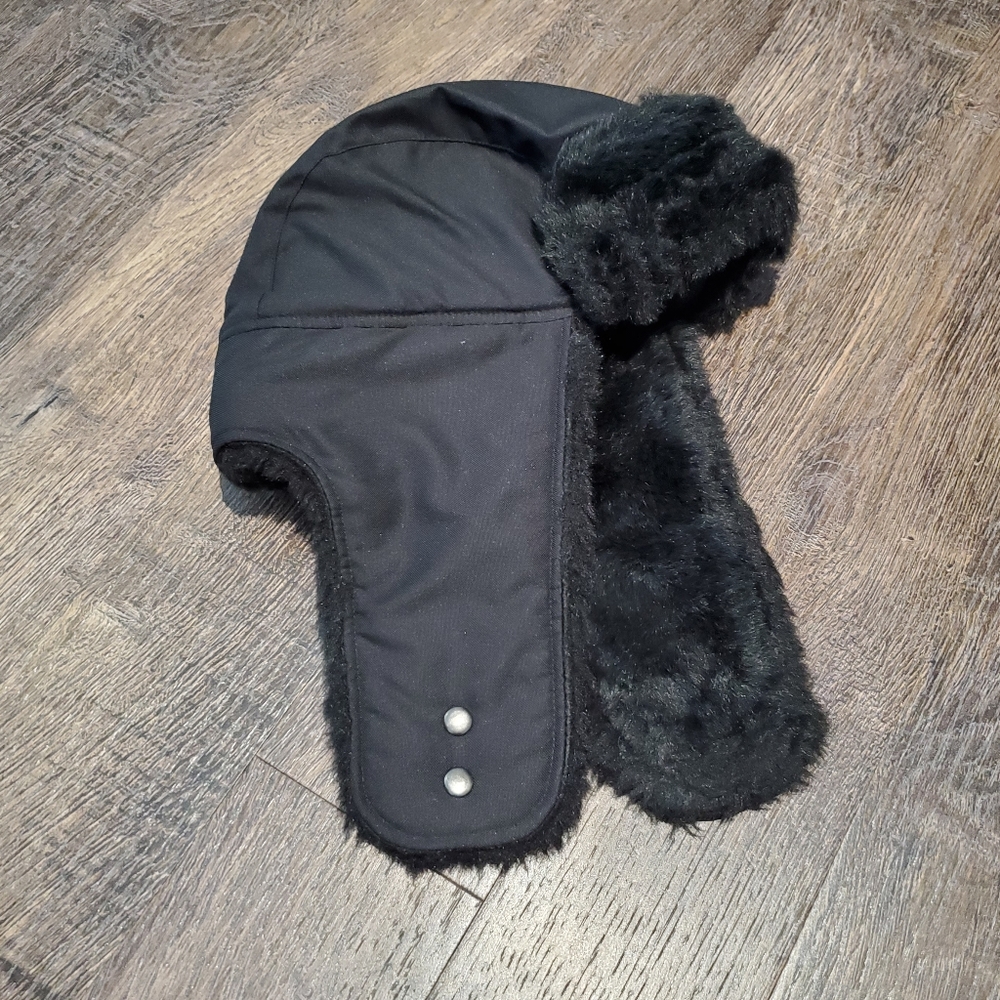 Northface Winter Hat w/ Earflaps, Black